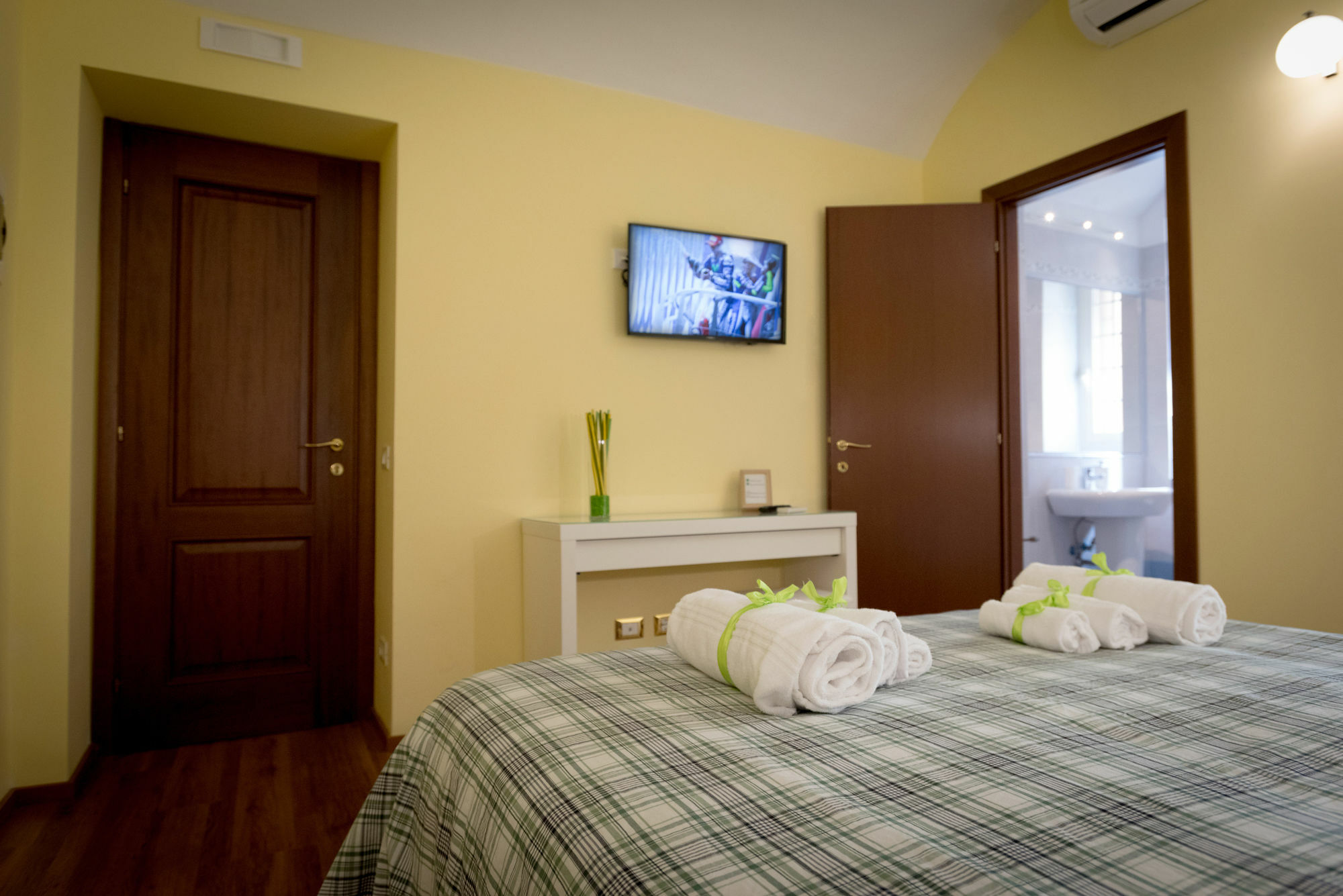 Candia Green House B&B Roma Ngoại thất bức ảnh